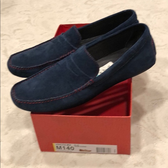 donald pliner blue suede shoes
